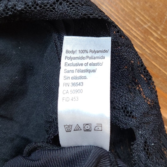 5 random lace panties small - Picture 13 of 16